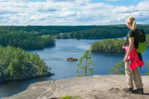 shutterstock_finland_active_outdoors_hiking_google.jpg